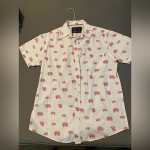 Men’s Short Sleeve Shirt, Pink Elephant Pattern, Size M